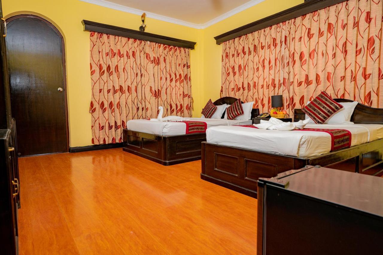 Hotel Bougainvillea Pokhara Dış mekan fotoğraf