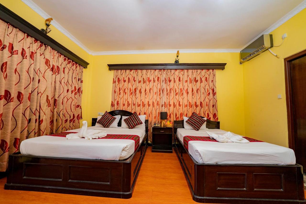 Hotel Bougainvillea Pokhara Dış mekan fotoğraf