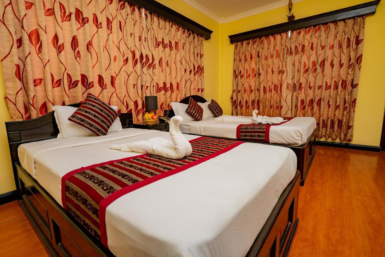 Hotel Bougainvillea Pokhara Dış mekan fotoğraf