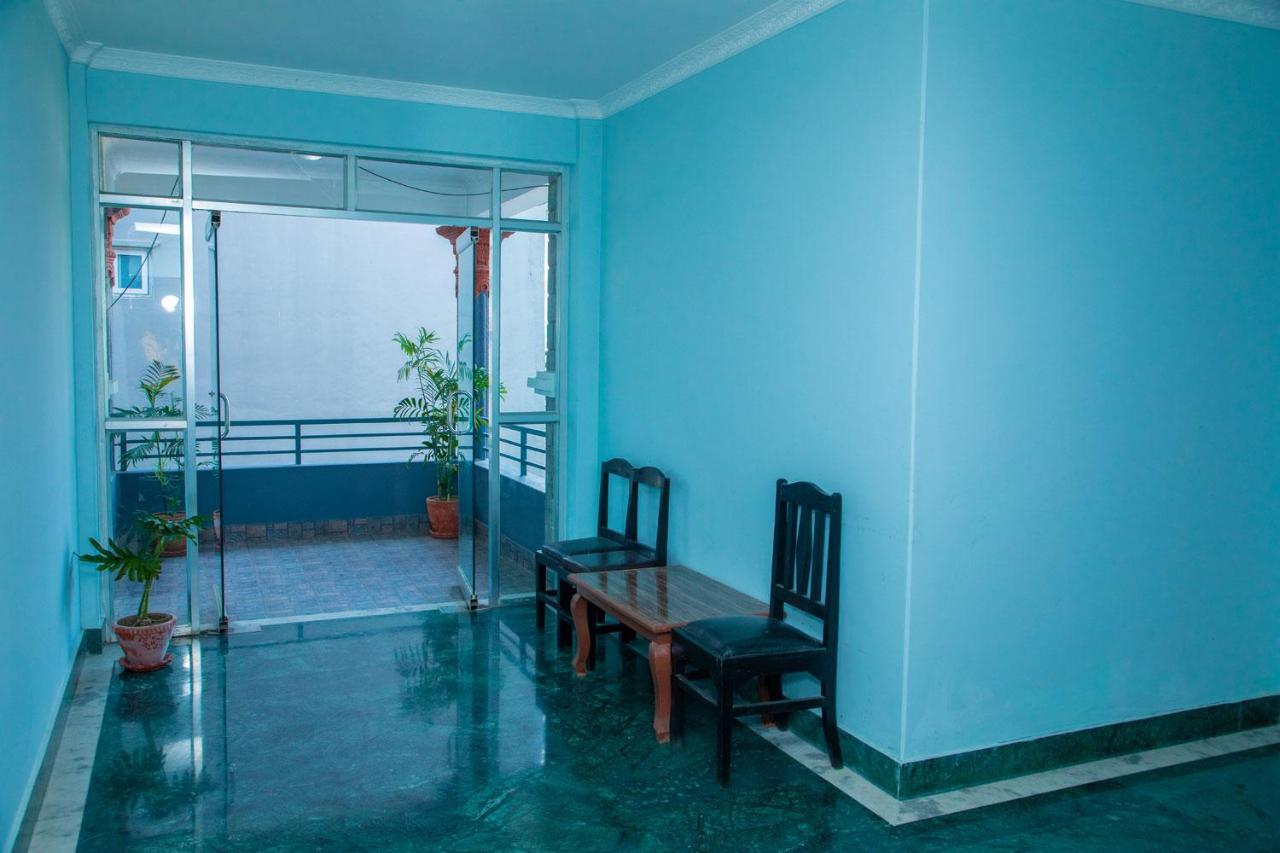 Hotel Bougainvillea Pokhara Dış mekan fotoğraf