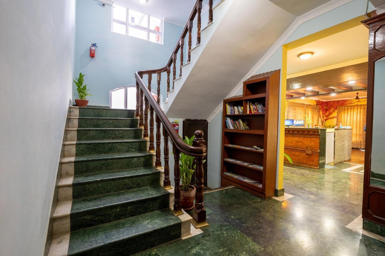 Hotel Bougainvillea Pokhara Dış mekan fotoğraf